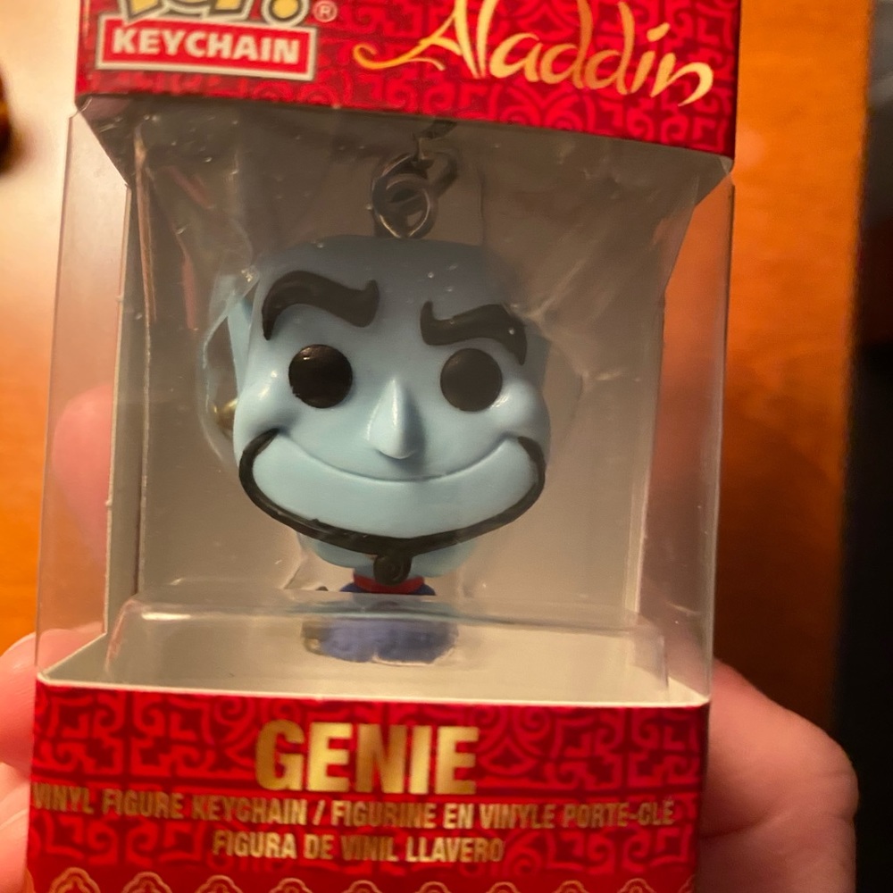BRAND NEW Genie Funko Pop keychain 🔮